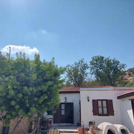 Avalon Village Houses Limassol Extérieur photo