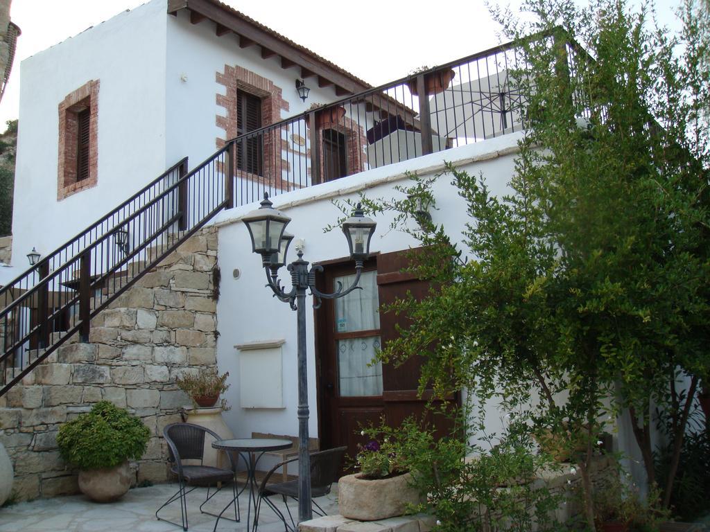 Avalon Village Houses Limassol Extérieur photo