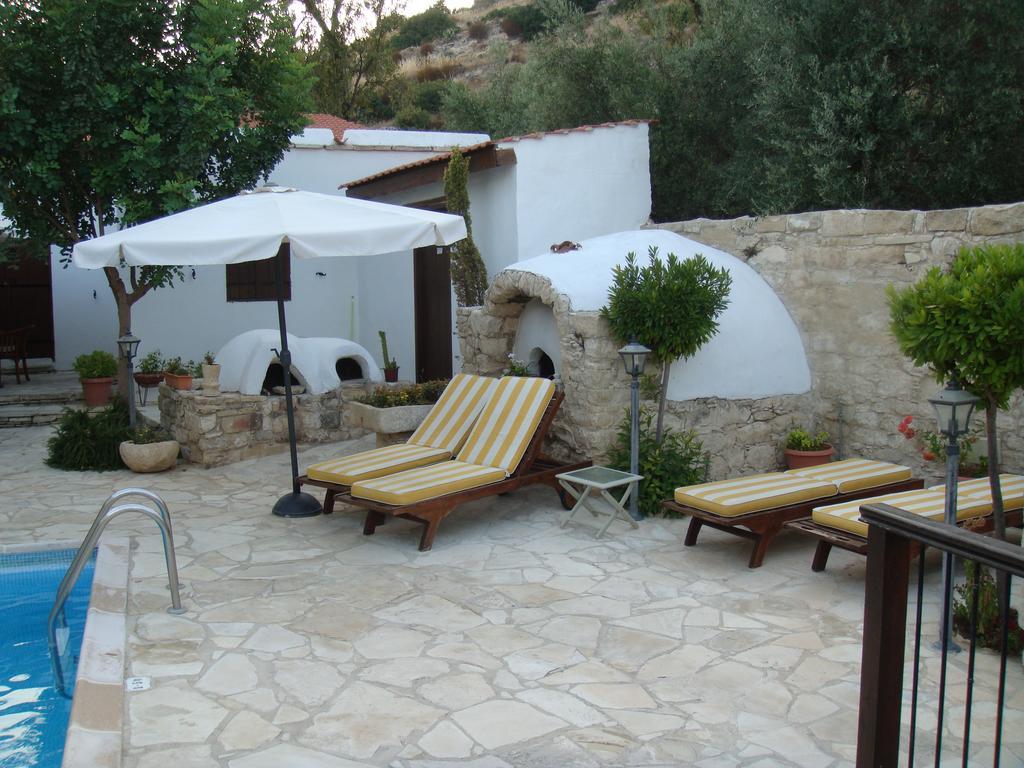 Avalon Village Houses Limassol Extérieur photo